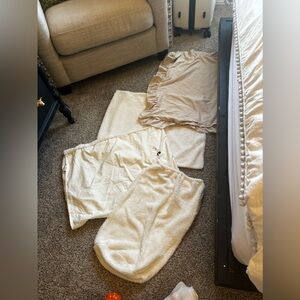 Brand New! Cozy Cream and Tan pillow case set Set